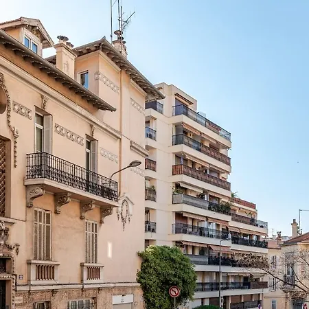 Appartement Grand - 5min Plages & Gare & Palais Des Festivals - Climatisation Cannes